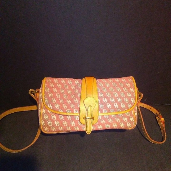 Vintage Dooney and Bourke Crossbody - Picture 1 of 7